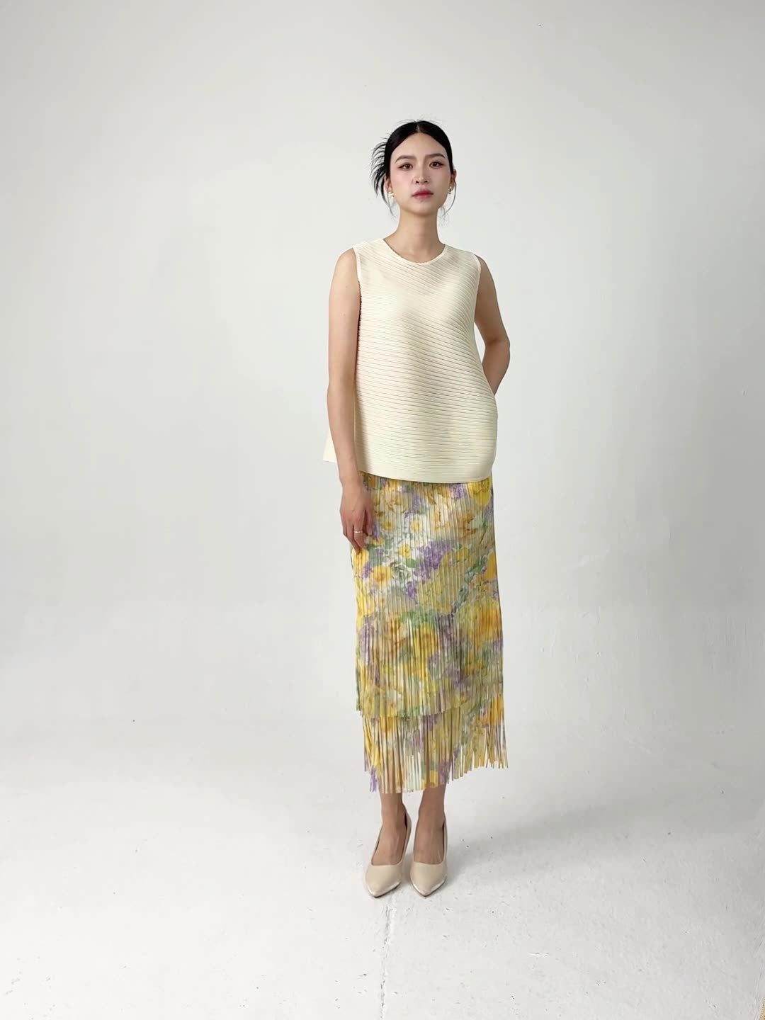 Ivory Pleated Top & Floral Tiered Pleated Skirt Set