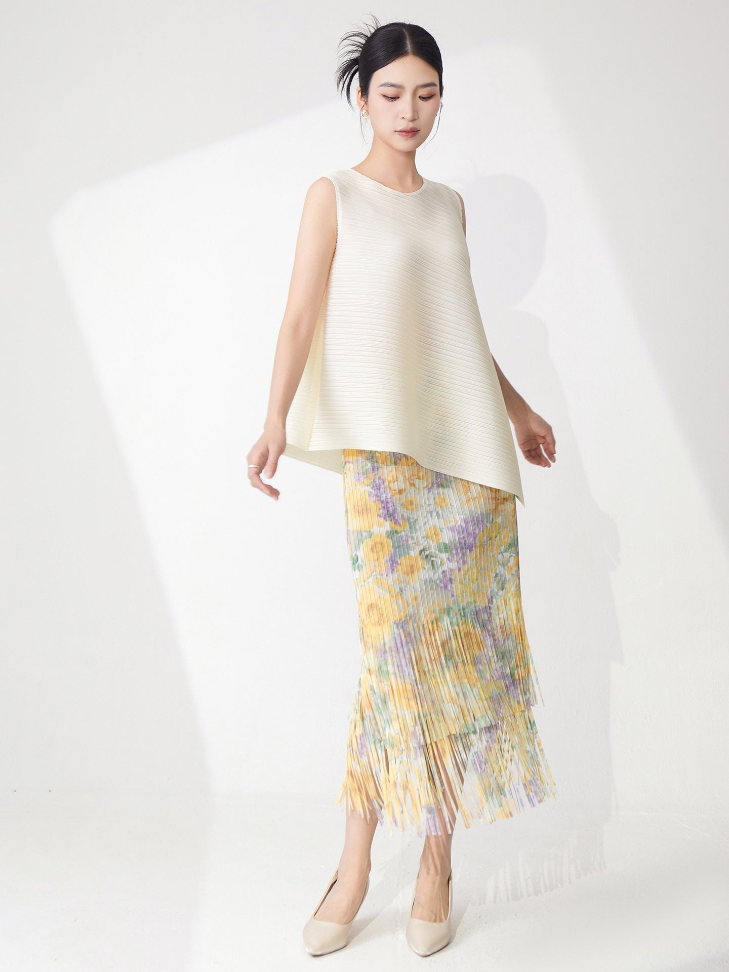 Ivory Pleated Top & Floral Tiered Pleated Skirt Set